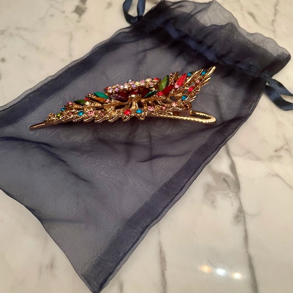 Bejeweled Alligator Hair clip - Picture 2 of 3